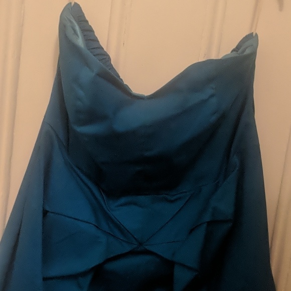 Dress - Picture 3 of 6